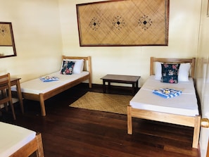 Iron/ironing board, free WiFi, bed sheets
