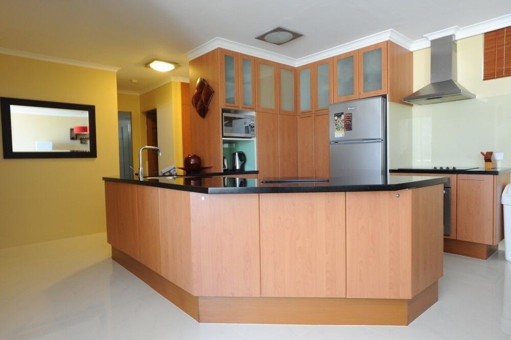 Anglesea Beachfront Court Holiday Units