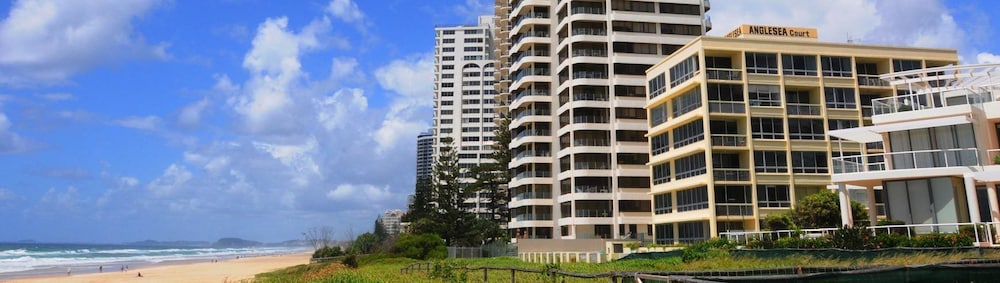 Anglesea Beachfront Court Holiday Units