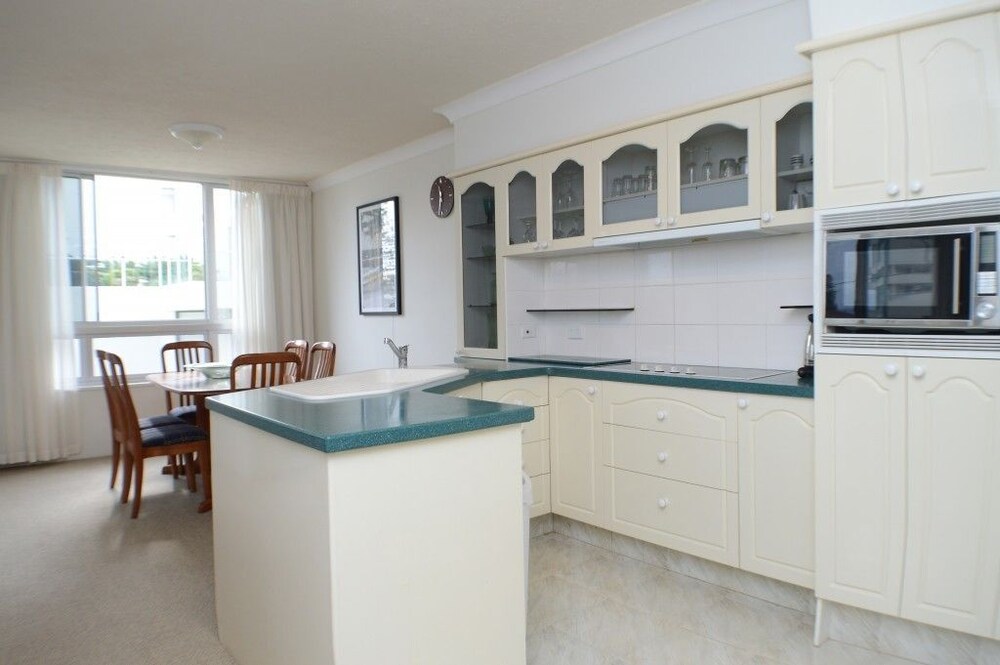Anglesea Beachfront Court Holiday Units