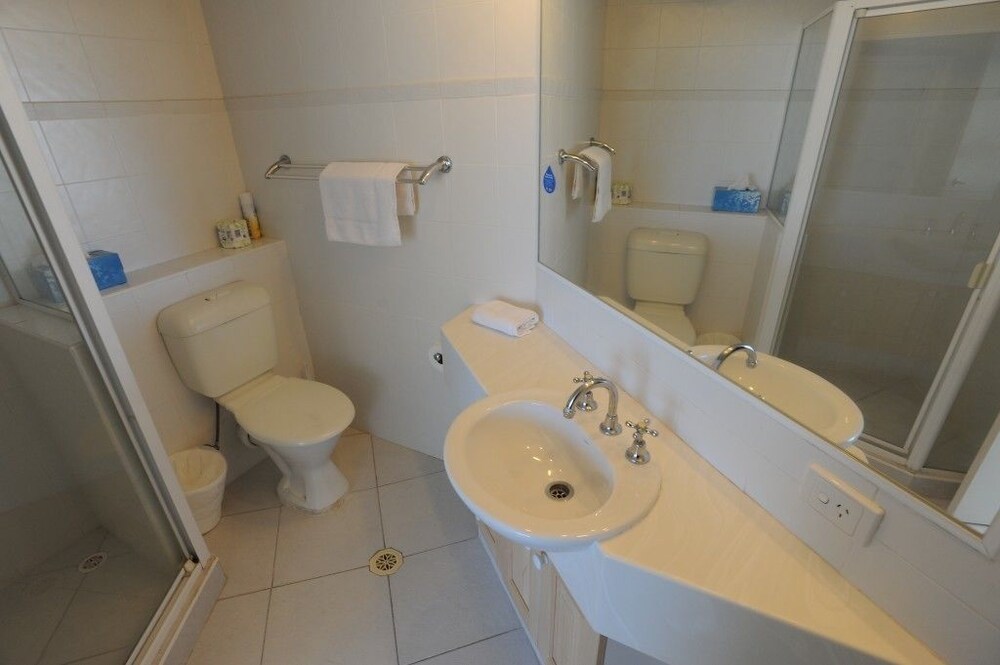 Anglesea Beachfront Court Holiday Units