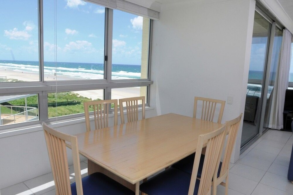 Anglesea Beachfront Court Holiday Units