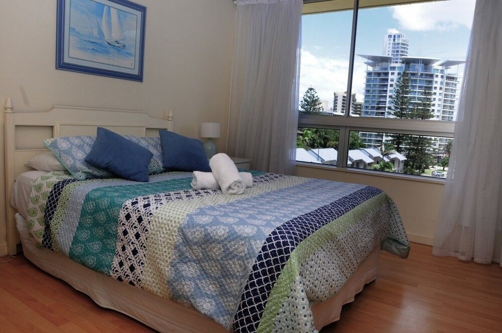 Anglesea Beachfront Court Holiday Units