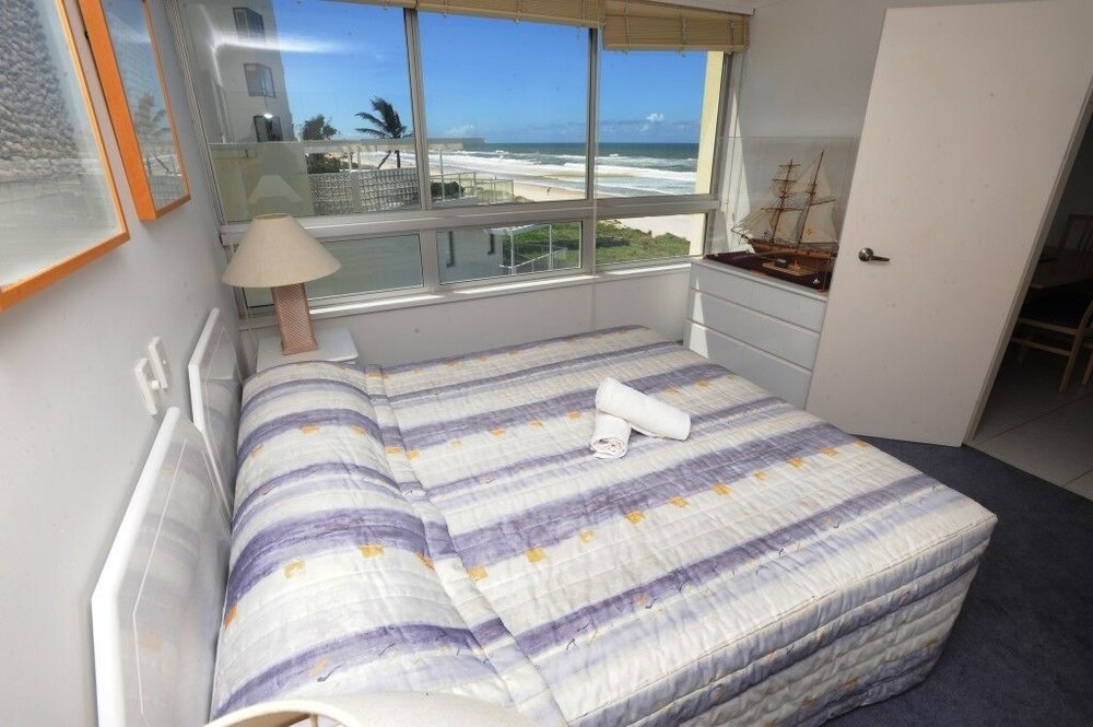 Anglesea Beachfront Court Holiday Units