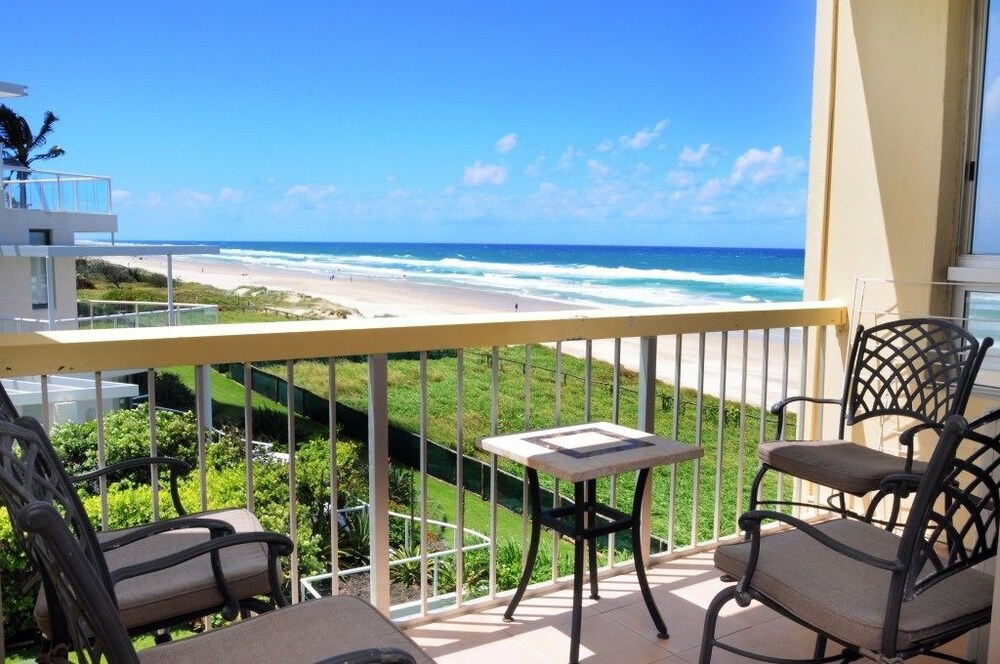 Anglesea Beachfront Court Holiday Units