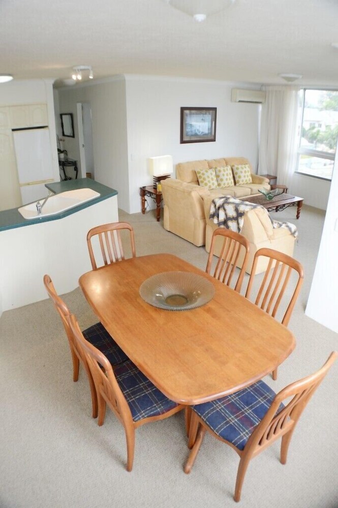 Anglesea Beachfront Court Holiday Units