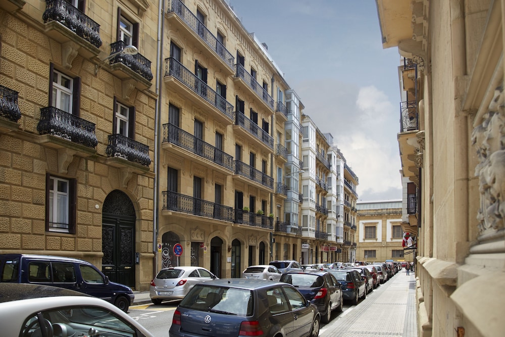 Photo - Basque Terrace by FeelFree Rentals