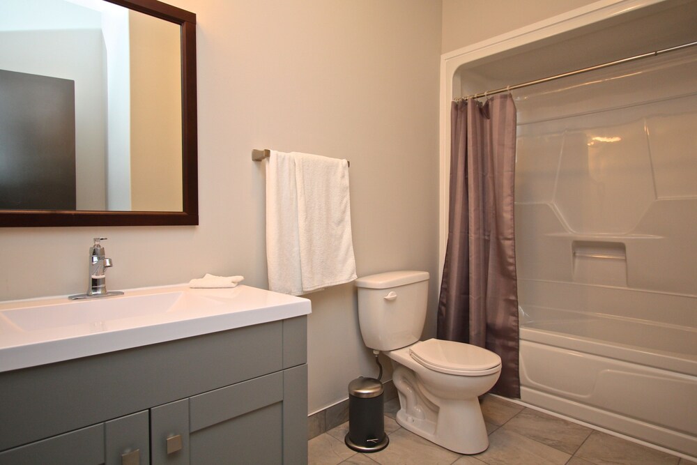 Cribs On The Hill in Prince Edward Best Rates & Deals on Orbitz