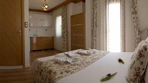 In-room safe, desk, free cribs/infant beds, free WiFi