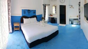 Desk, blackout drapes, rollaway beds, free WiFi