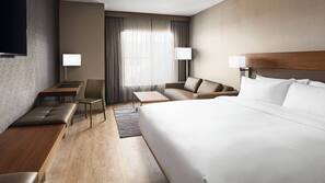 Premium bedding, desk, iron/ironing board, free cribs/infant beds