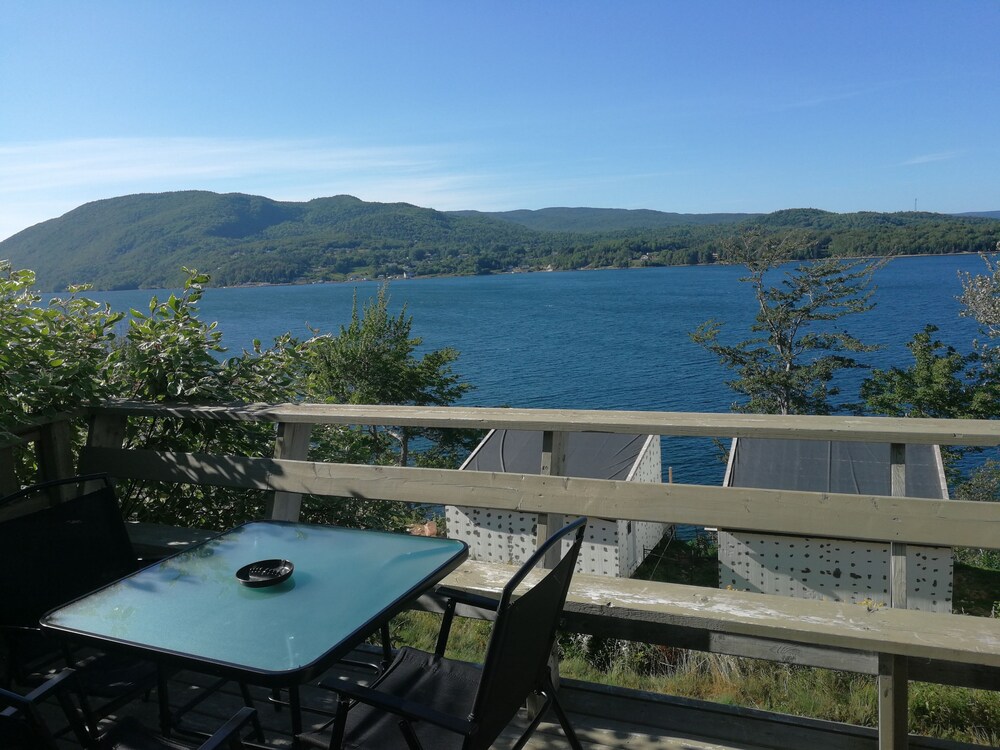 Knotty Pine Cottages In Ingonish Beach Cheap Hotel Deals Rates