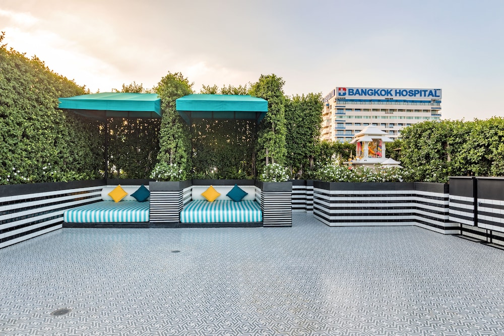 Holiday Inn Express Bangkok Soi Soonvijai In Bangkok Hotel Rates Reviews On Orbitz Holiday Inn Express Bangkok Soi Soonvijai In Bangkok Hotel Rates Reviews On Orbitz
