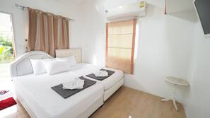 Rollaway beds, free WiFi
