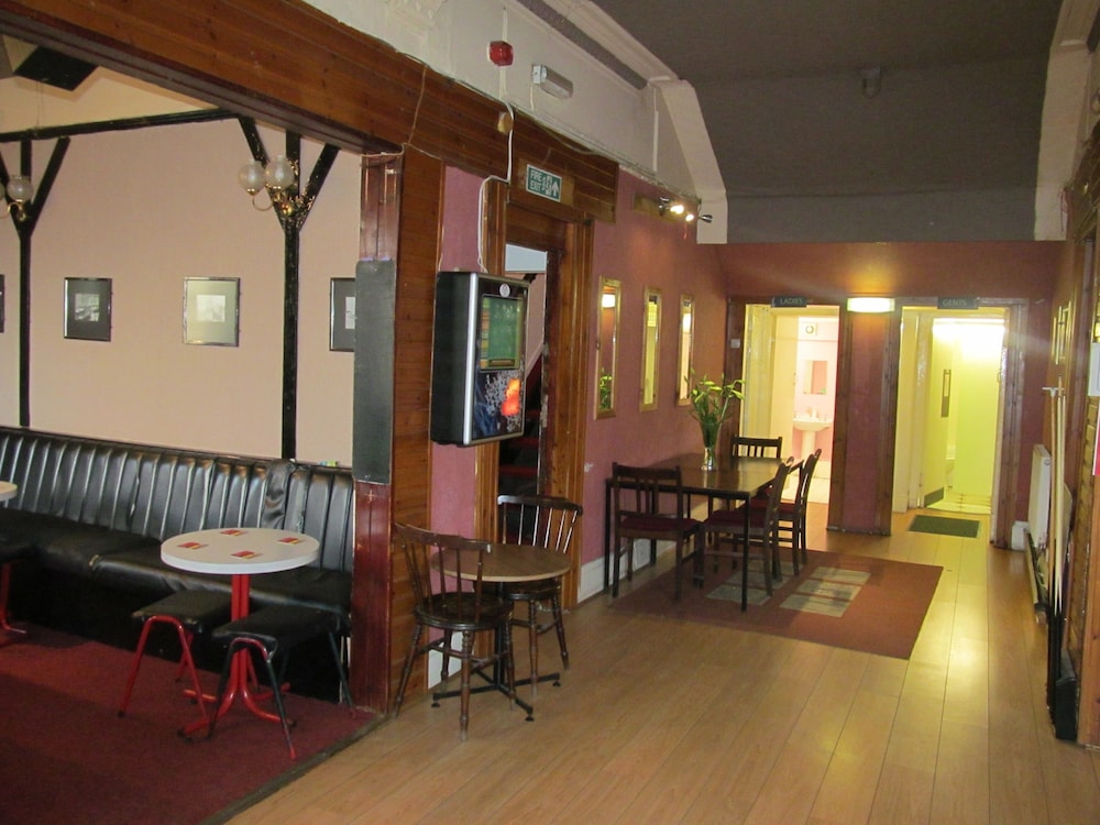 Douglas Hotel Clydebank 2018 Prices Expedia Co Uk Exterior Featured Image Lobby