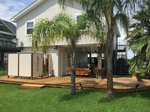 Galveston Pet Friendly Hotels From 40 Affordable Pet Friendly 2bd 1bath House Special No Extra Cleaning