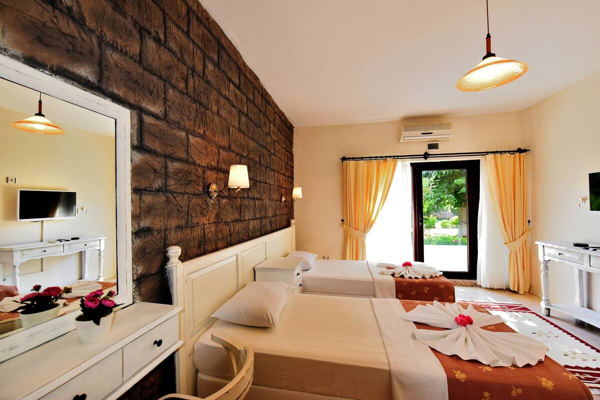 Yalim Hotel In Bodrum Turkey Expedia