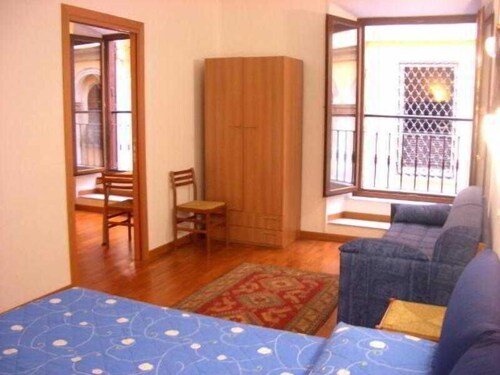 Aida Bb Roma Rome 2019 Room Prices Reviews Travelocity - 