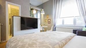 1 chambre, coffre-forts dans les chambres, fer et planche à repasser