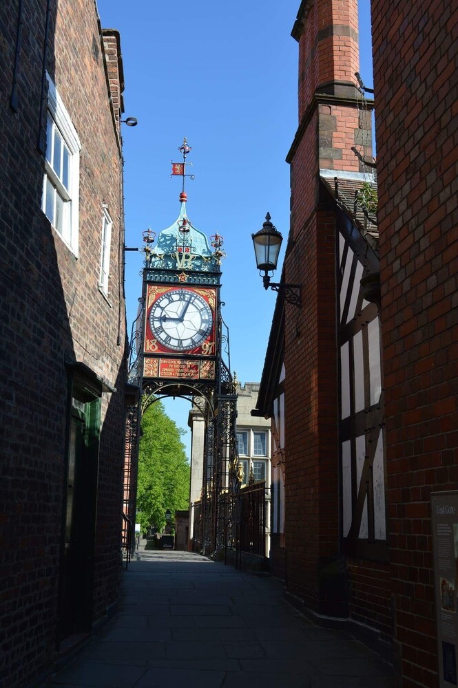 Luxury chapel apartment within Chester city walls, with parking. Deals