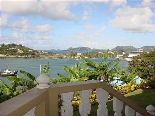 Hotels Near Slu Find Over 200 George F L Charles Affordable Honeymoon Spring Break Bay View Apartment