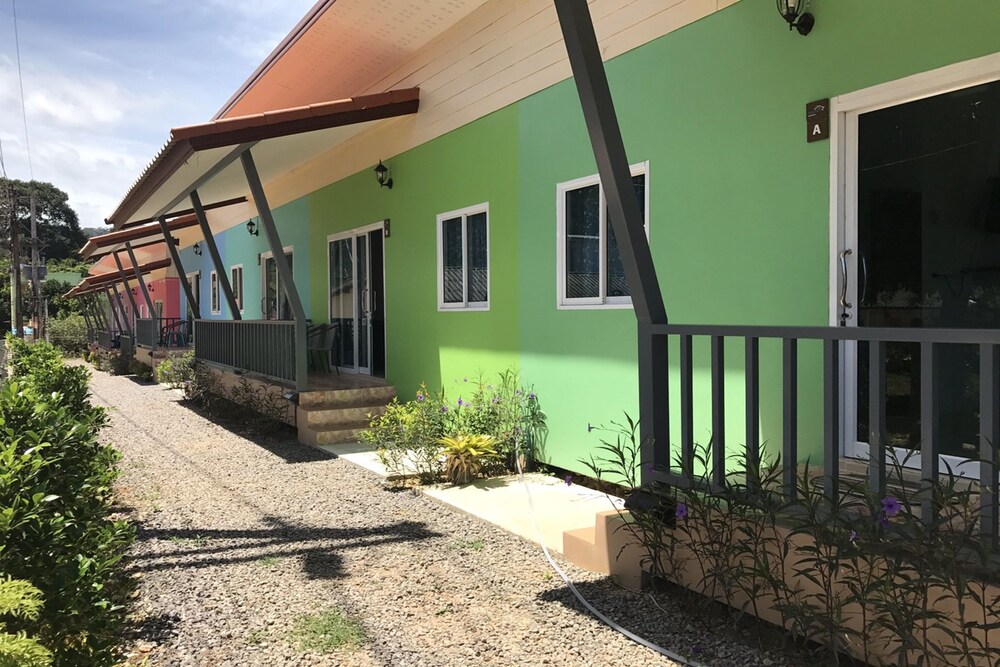 Foto - Baan Sri Lanta Sand