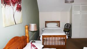 Iron/ironing board