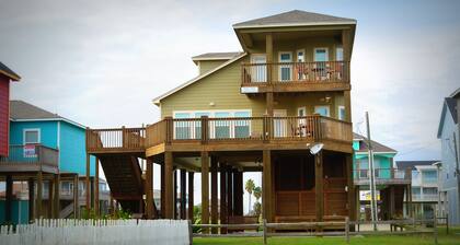 Deja View 3 Bedroom Home