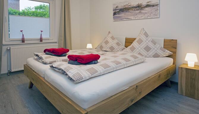 Family friendly apartment with garden, 500m from the beach ...