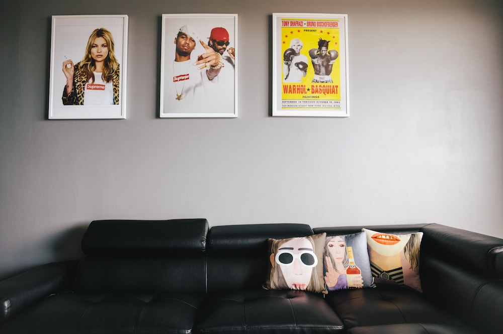 NEWLY RENOVATED SMART HOME CONDO WITH CITY VIEW!!!