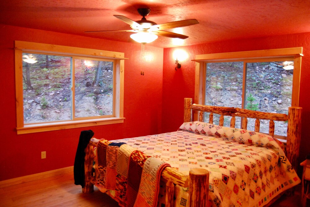 2 bedroom cabin loft featured image guestroom bedroom cabin near philipsburg montana 2018 room prices deals 2 bedroom cabin loft featured image guestroom bedroom cabin near philipsburg montana 2018 room prices deals
