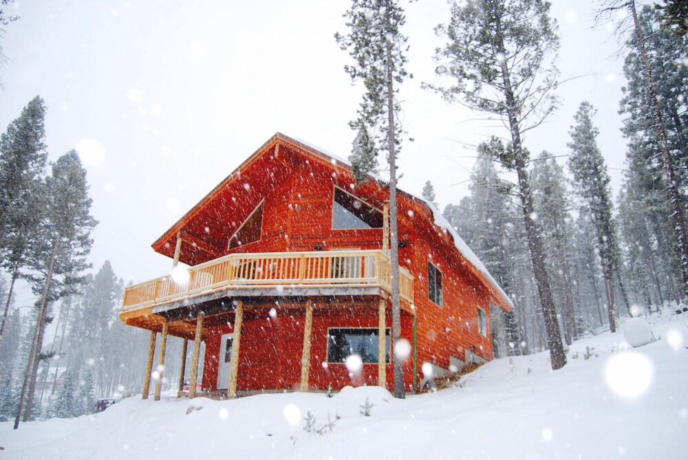 2 Bedroom Cabin Near Philipsburg Montana In Hamilton Hotel