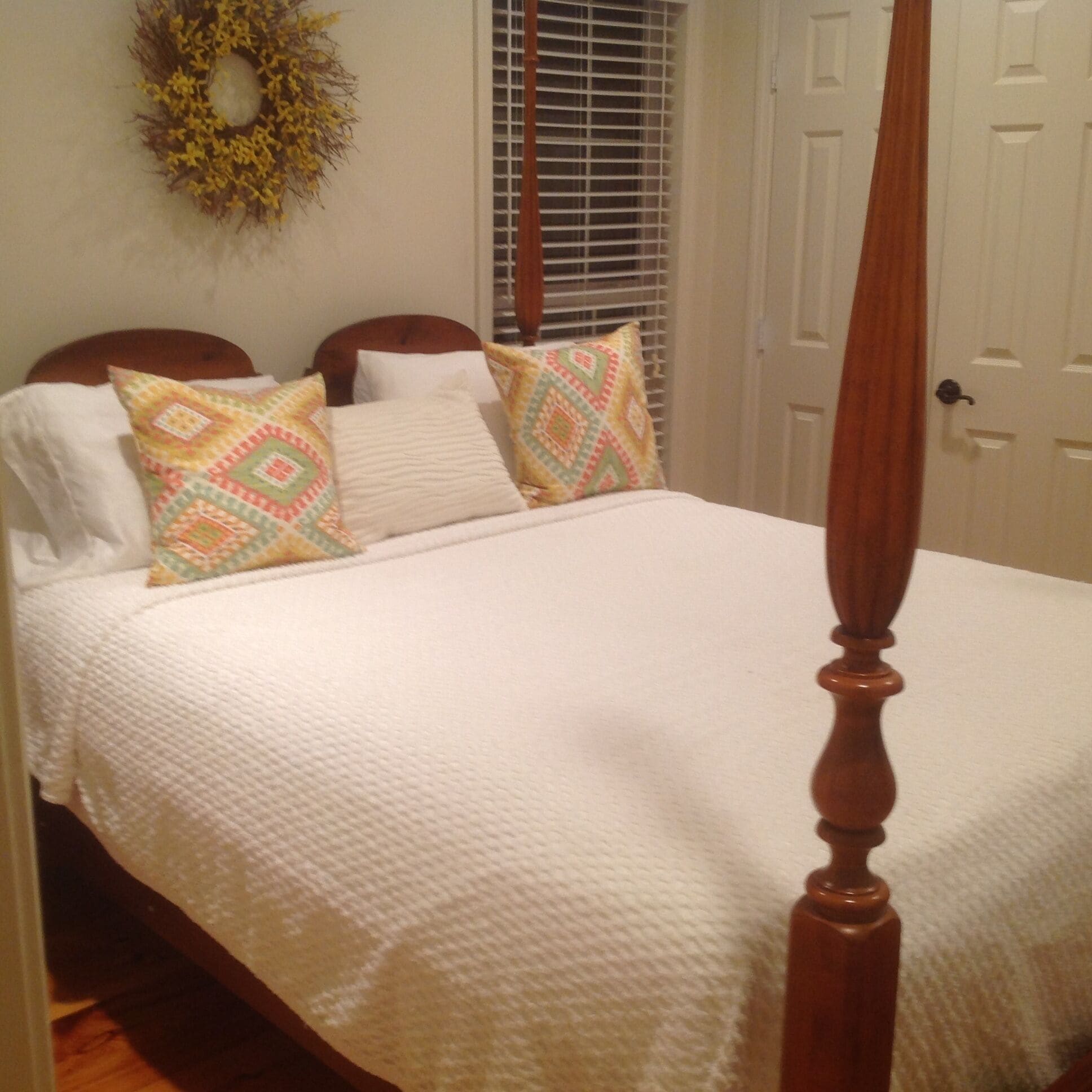 Cottage In The Woods, Lots Of Wildlife, Gated, And Paved, And Very Private, in Tifton, United States