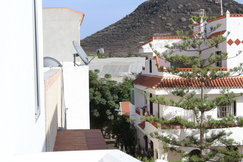 Hostal Pensión Neón Arona 2019 Hotel Prices Expediacouk - 