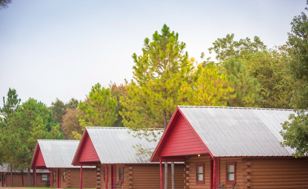 Deer Creek Cabins And Lodge In Ardmore Hotel Rates Reviews On