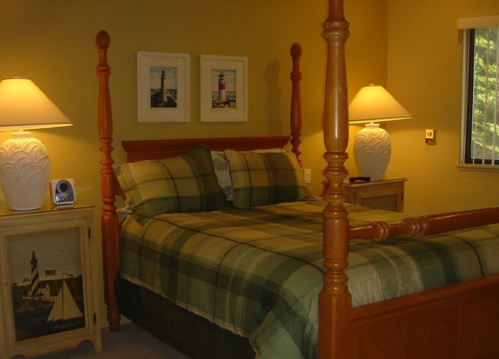 ON A BLUFF WITH 180 DEGREE CLOSE WATER VIEWS SHORT WALK TO THE BEACH Bodega Bay Vrbo