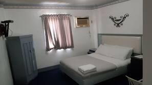 Iron/ironing board, free WiFi, linens