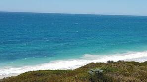 Beach nearby, white sand, beach bar