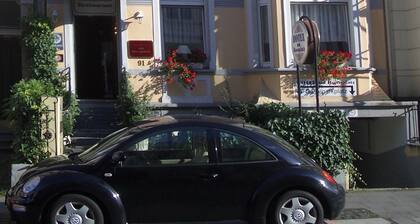 Hotel Am Roonplatz