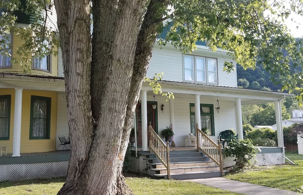 the old victorian inn 2018 room prices deals reviews expedia
