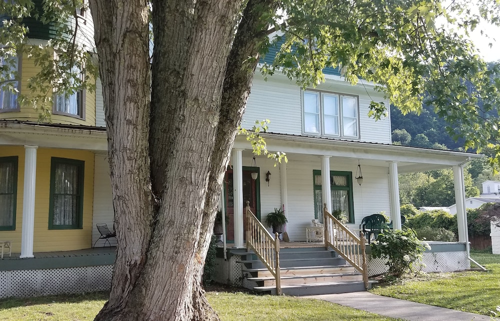 Porch, The Old Victorian Inn