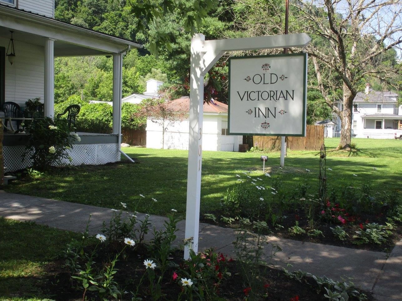 The Old Victorian Inn in Lewisburg, United States