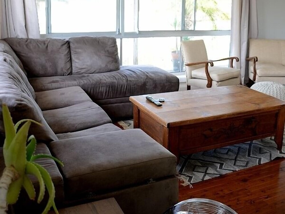 BreakAway Beach House