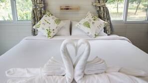 Blackout drapes, rollaway beds, free WiFi