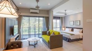Premium bedding, minibar, in-room safe, desk