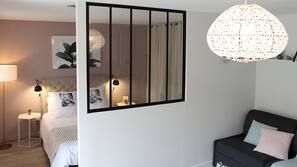 1 chambre, literie de qualité supérieure, bureau, rideaux occultants