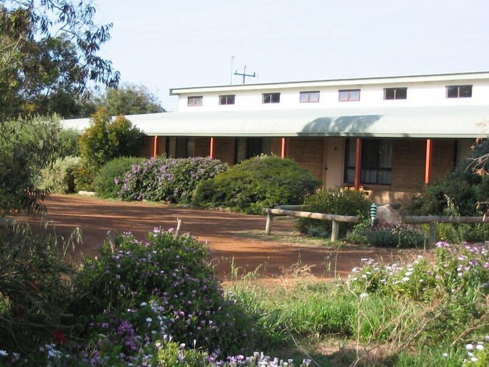 Hopetoun Motel & Chalet Village