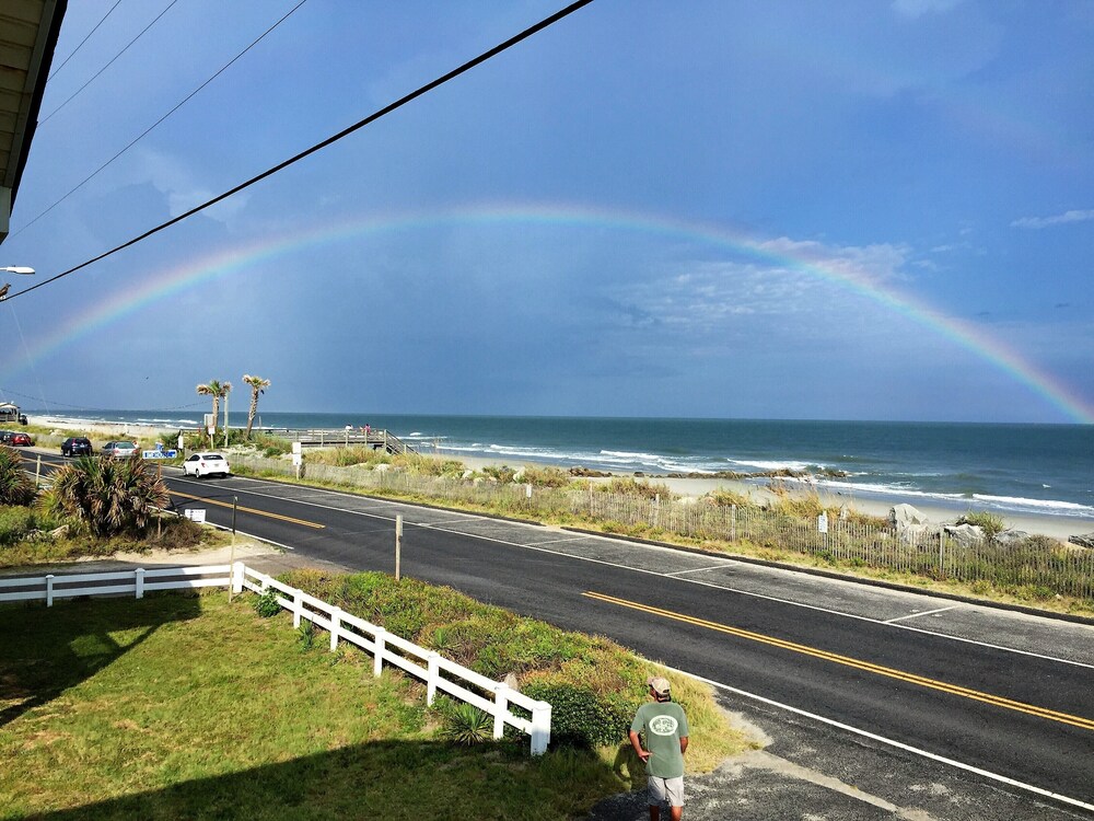 OCEANFRONT! Reduced rates for monthly rental.