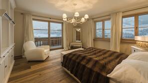 5 bedrooms, premium bedding, individually decorated