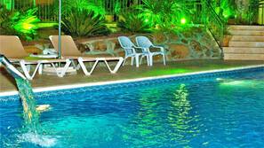 Piscine extérieure